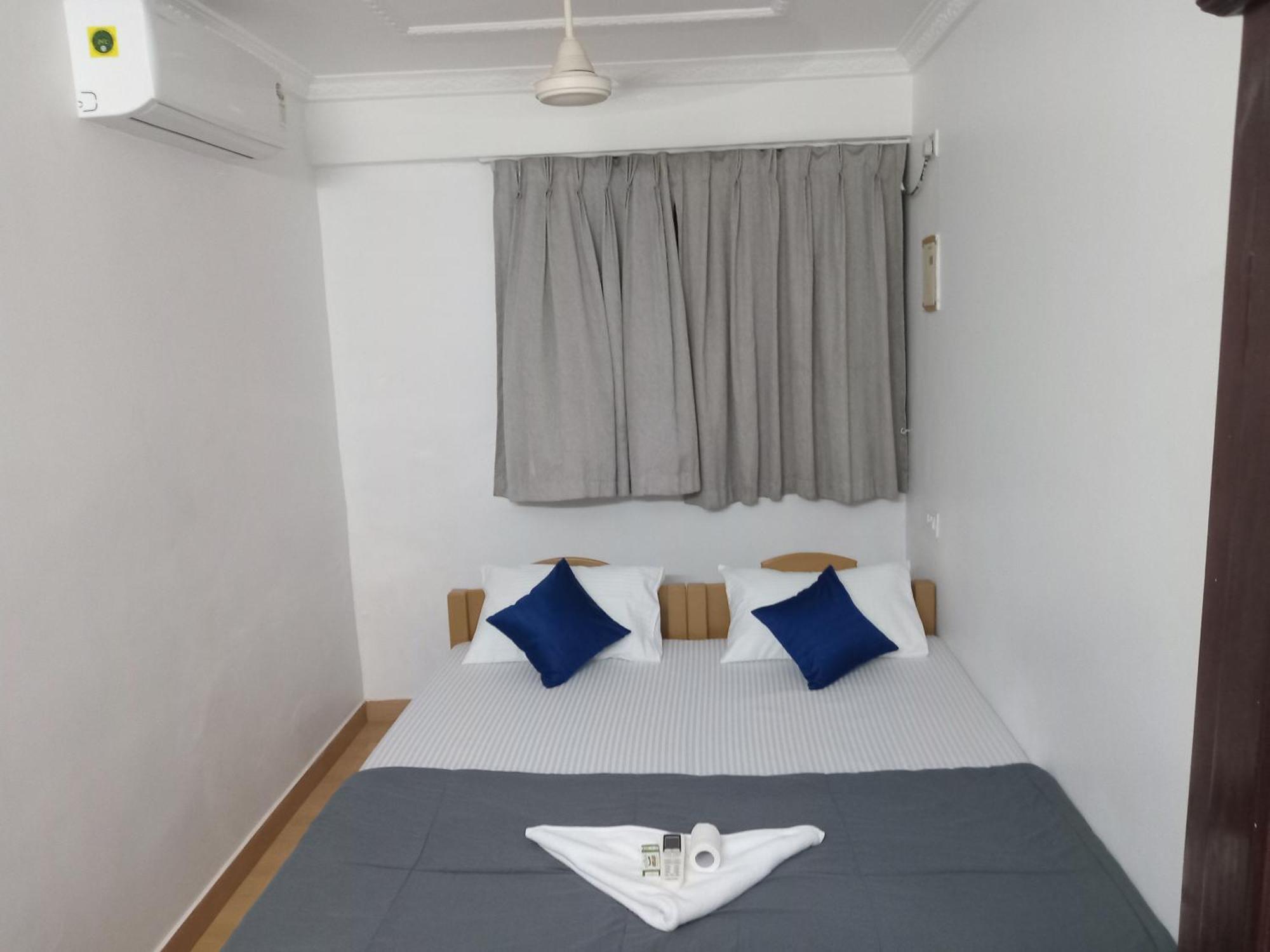 Xhostel Hostel Kochi Bagian luar foto