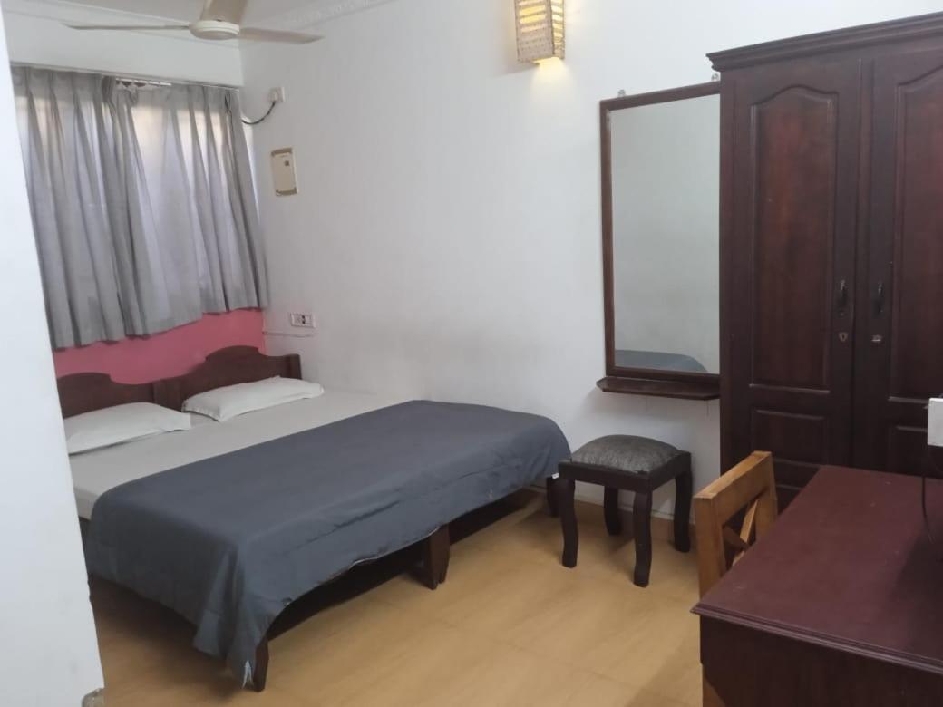 Xhostel Hostel Kochi Bagian luar foto