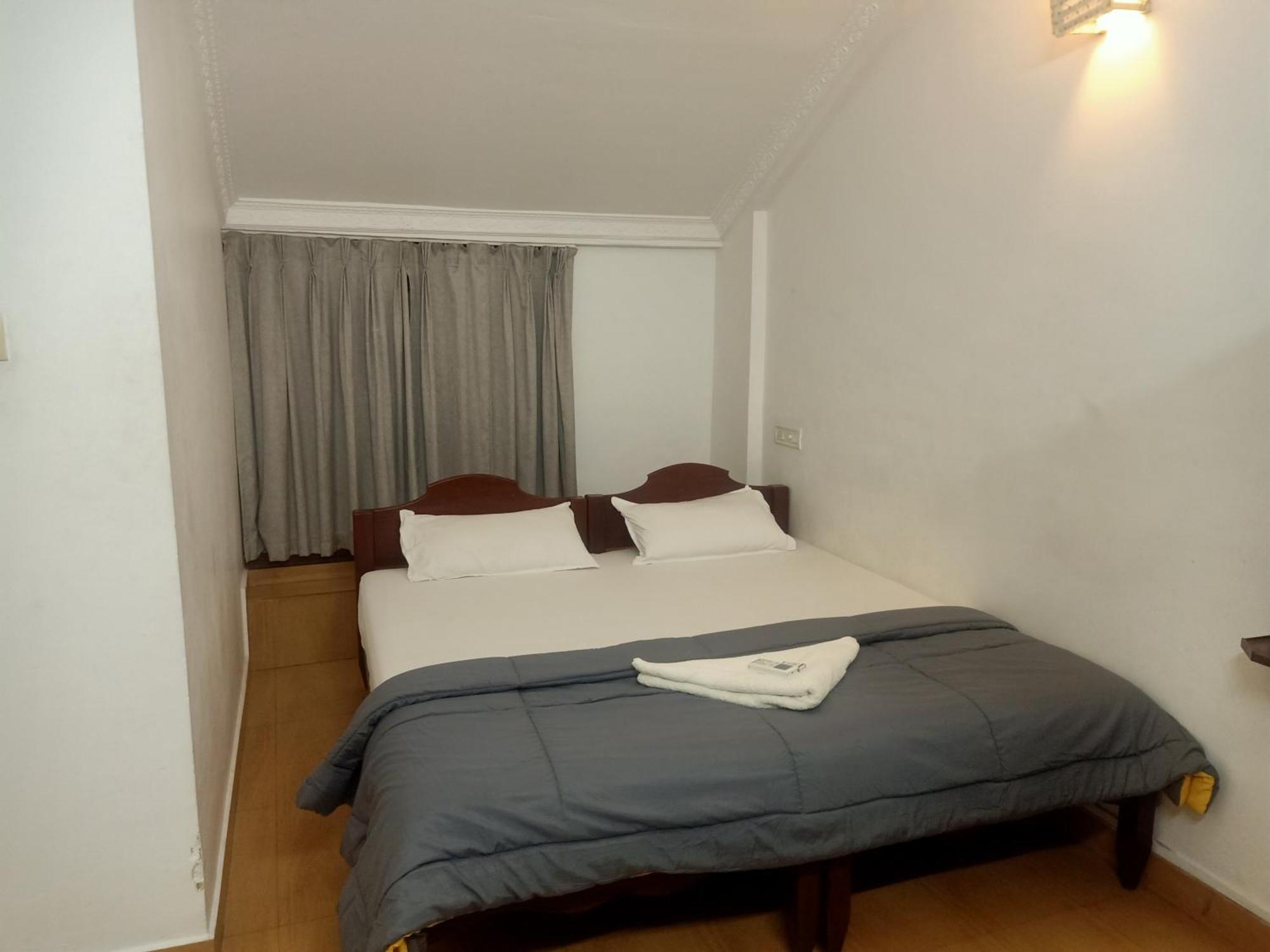 Xhostel Hostel Kochi Bagian luar foto