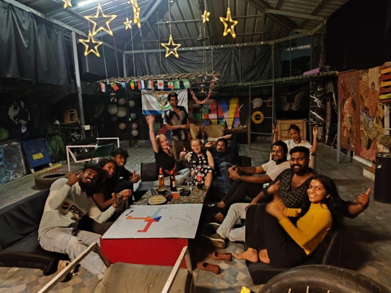 Xhostel Hostel Kochi Bagian luar foto
